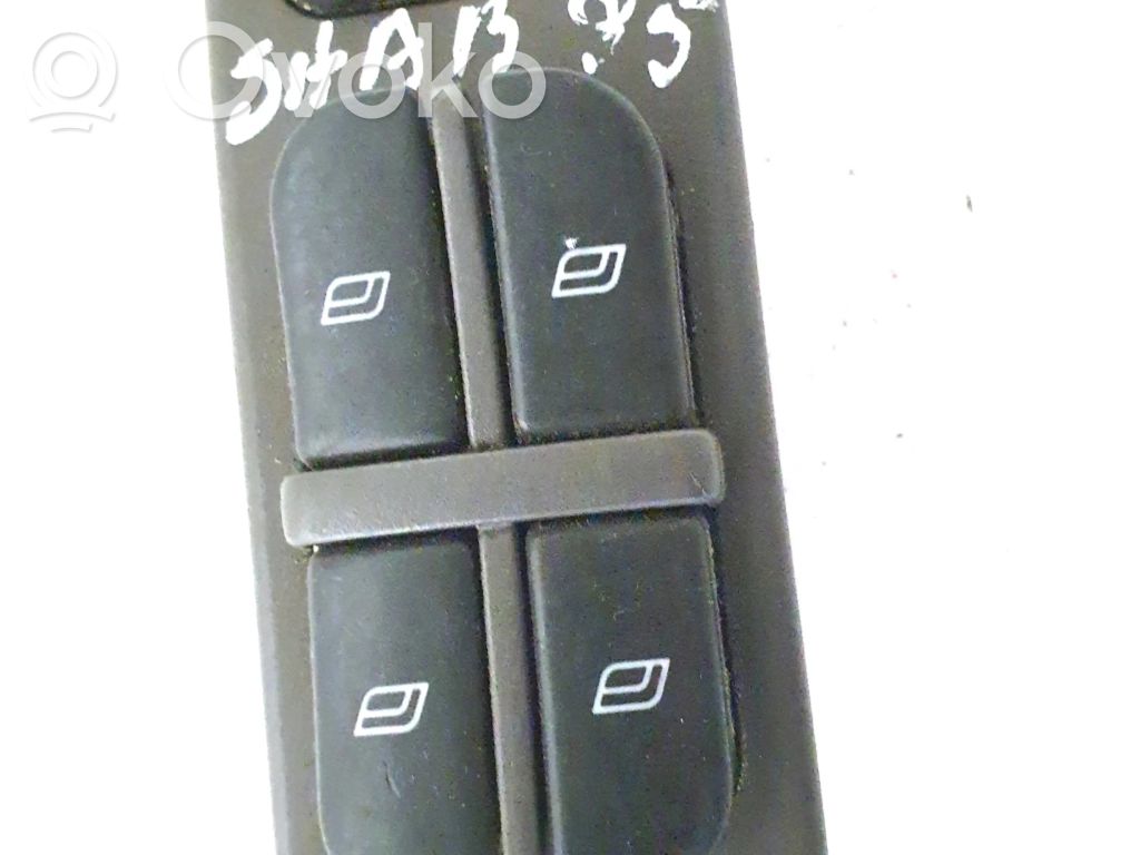 Interruptor del elevalunas eléctrico   W817V