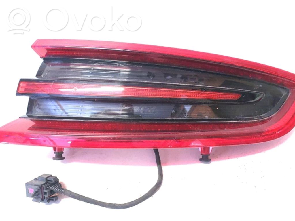 Takavalot   95B945096E
