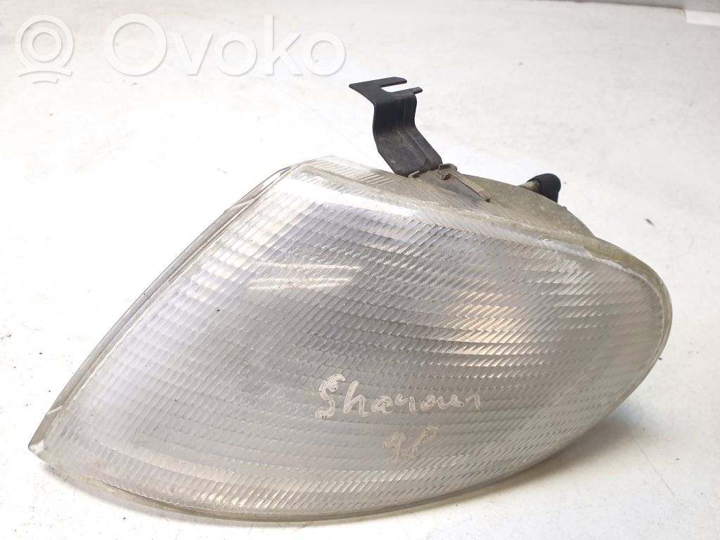 Volkswagen Sharan Front indicator light 
