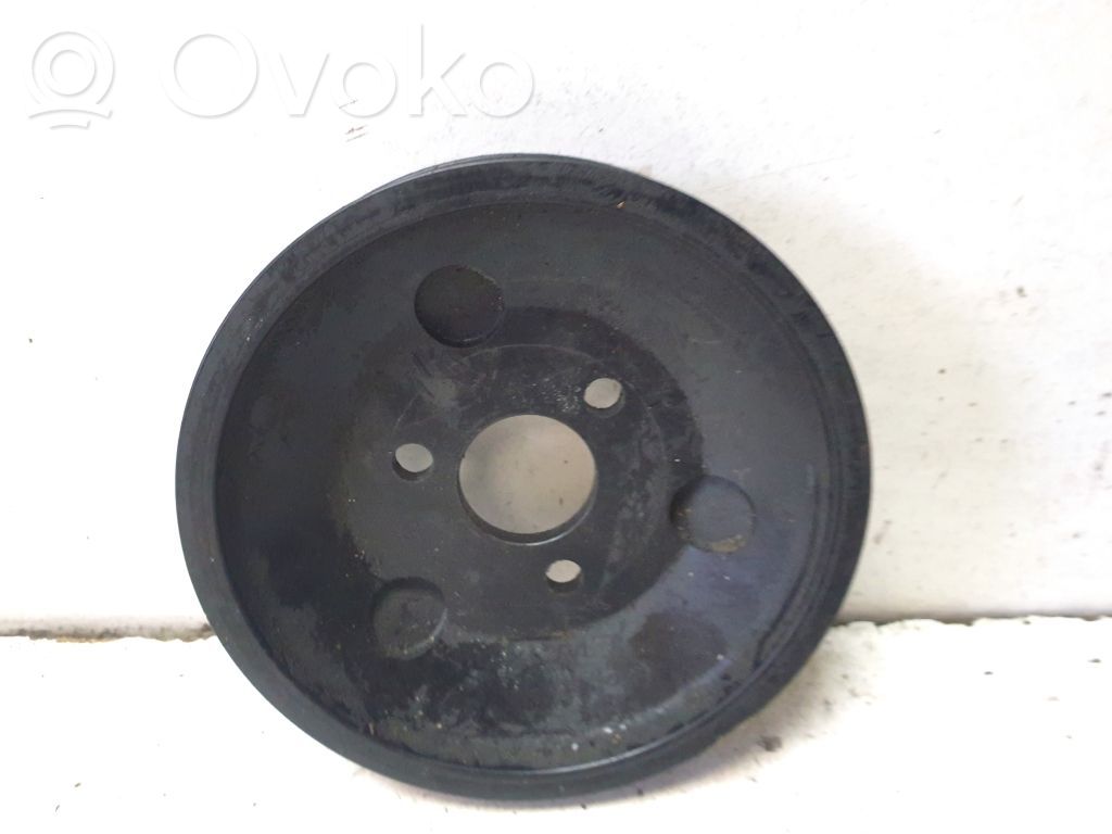 BMW 3 E46 Vairo stiprintuvo siurblio skriemulys 
