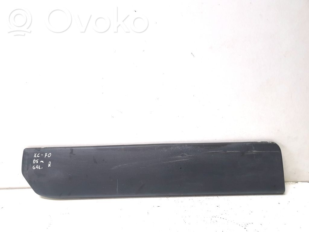 Volvo XC70 Rear door trim (molding) 