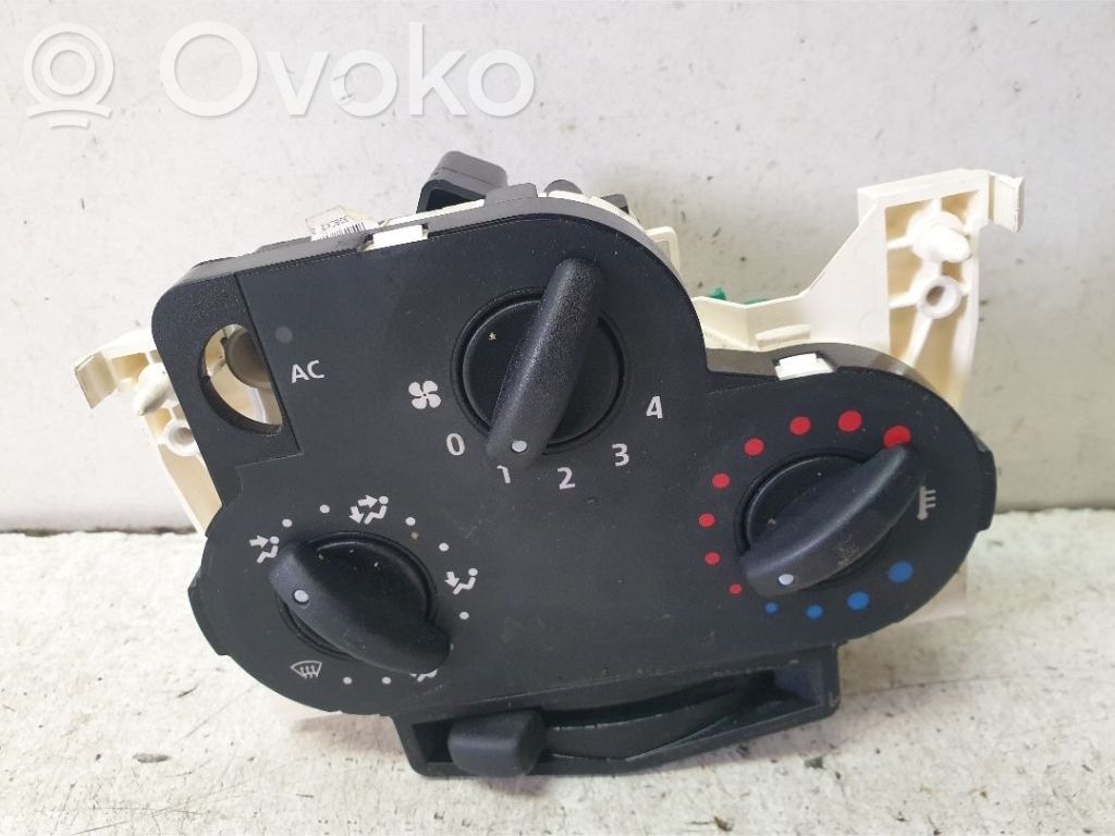 Dacia Logan I Air conditioner control unit module 