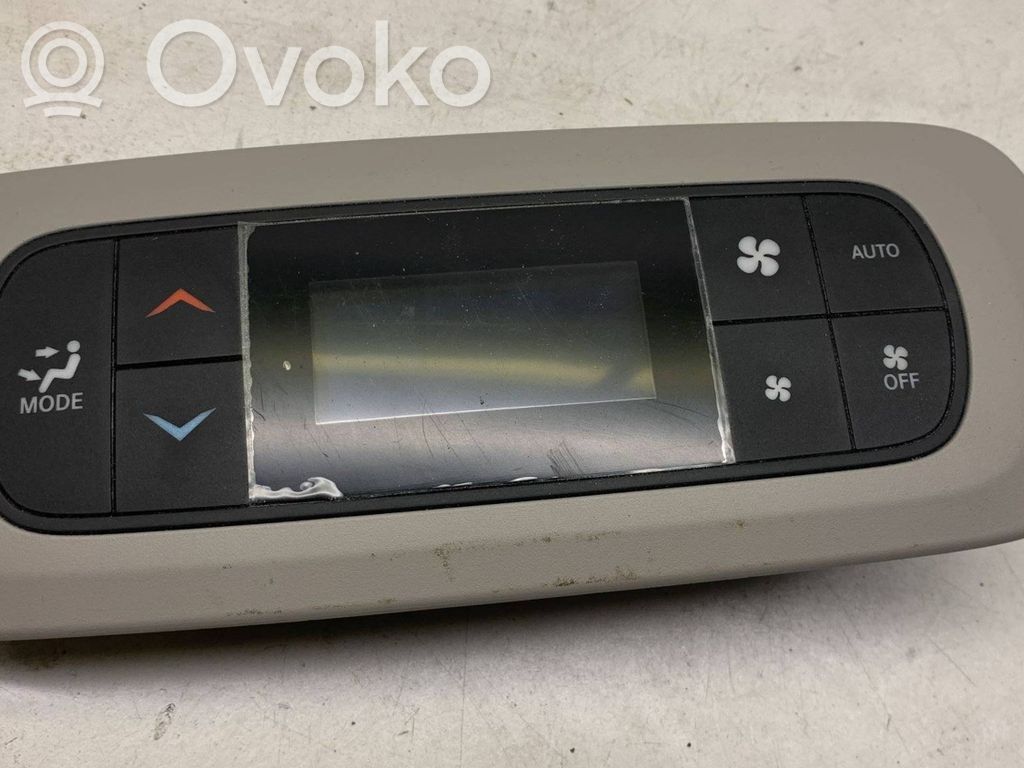Chrysler Pacifica Climate control unit 