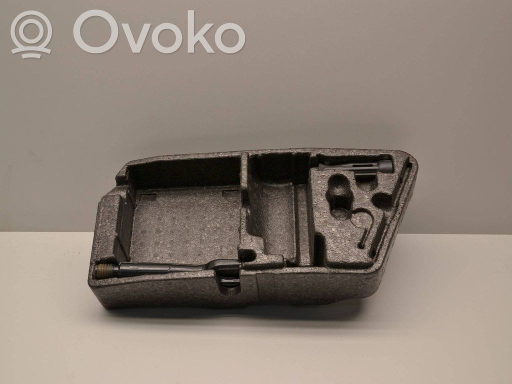 Volkswagen Golf VII Įrankių komplektas 