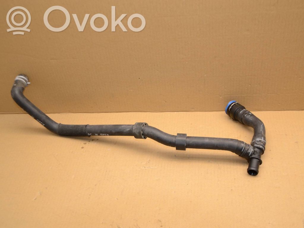 Skoda Octavia Mk4 Engine coolant pipe/hose 