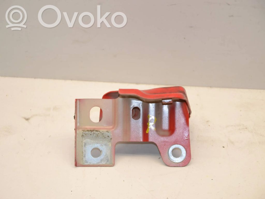 Skoda Kodiaq Fender mounting bracket 