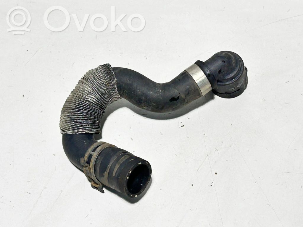 Volkswagen Golf VII Engine coolant pipe/hose 