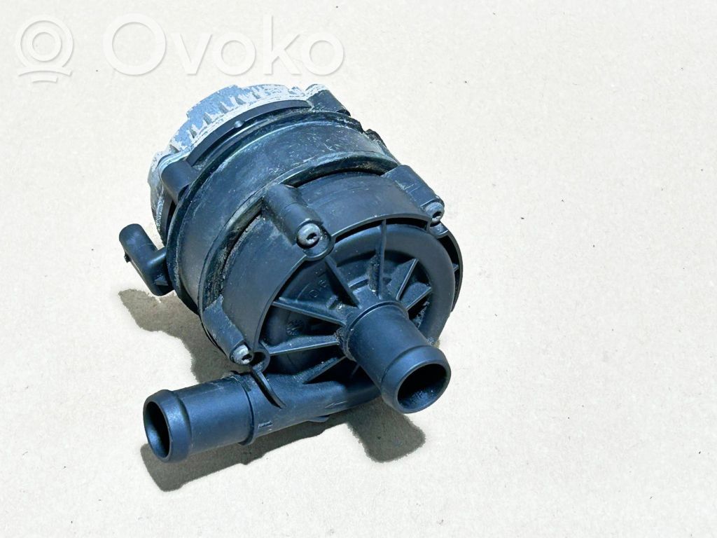 Volkswagen Golf VII Electric auxiliary coolant/water pump 