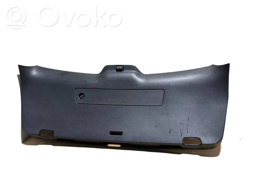 Porsche Macan (95B) Tailgate trim 