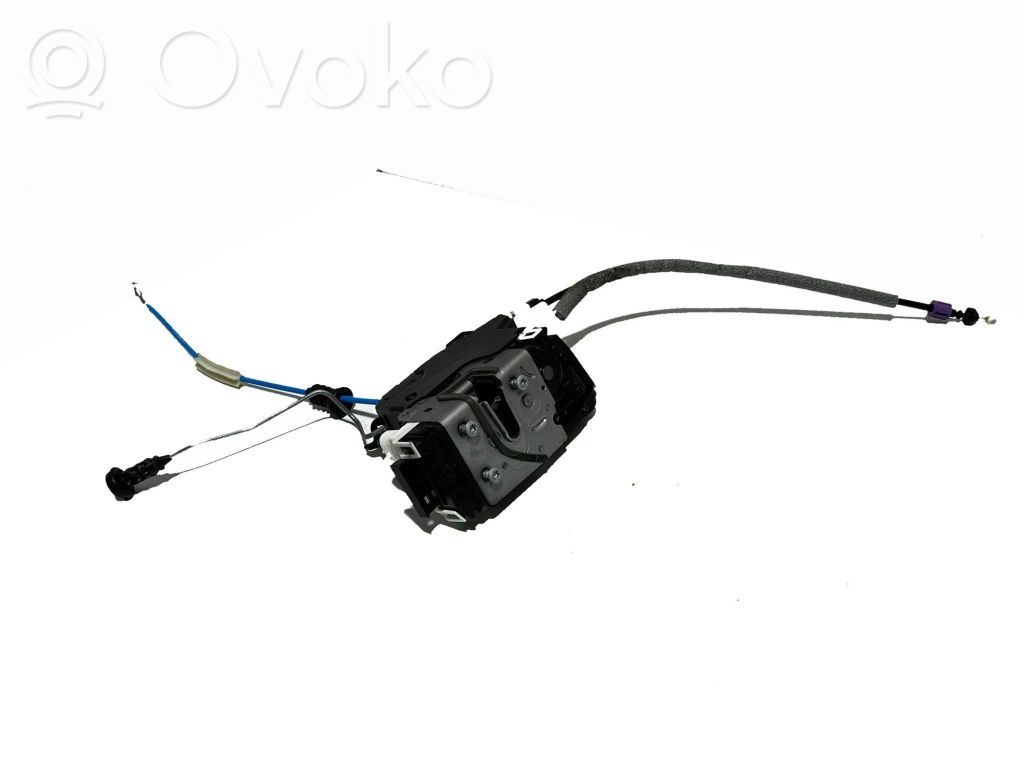 Zamek drzwi tylnych   A2040085999,A2047303535,17338