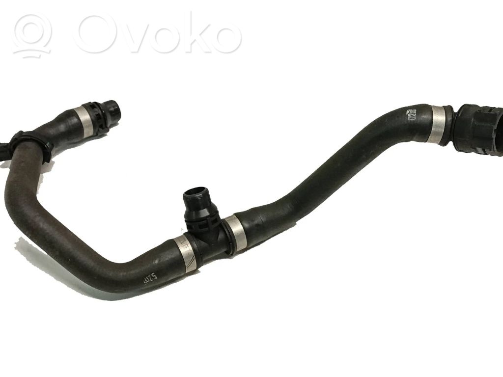 BMW 5 G30 G31 G38 Engine coolant pipe/hose 