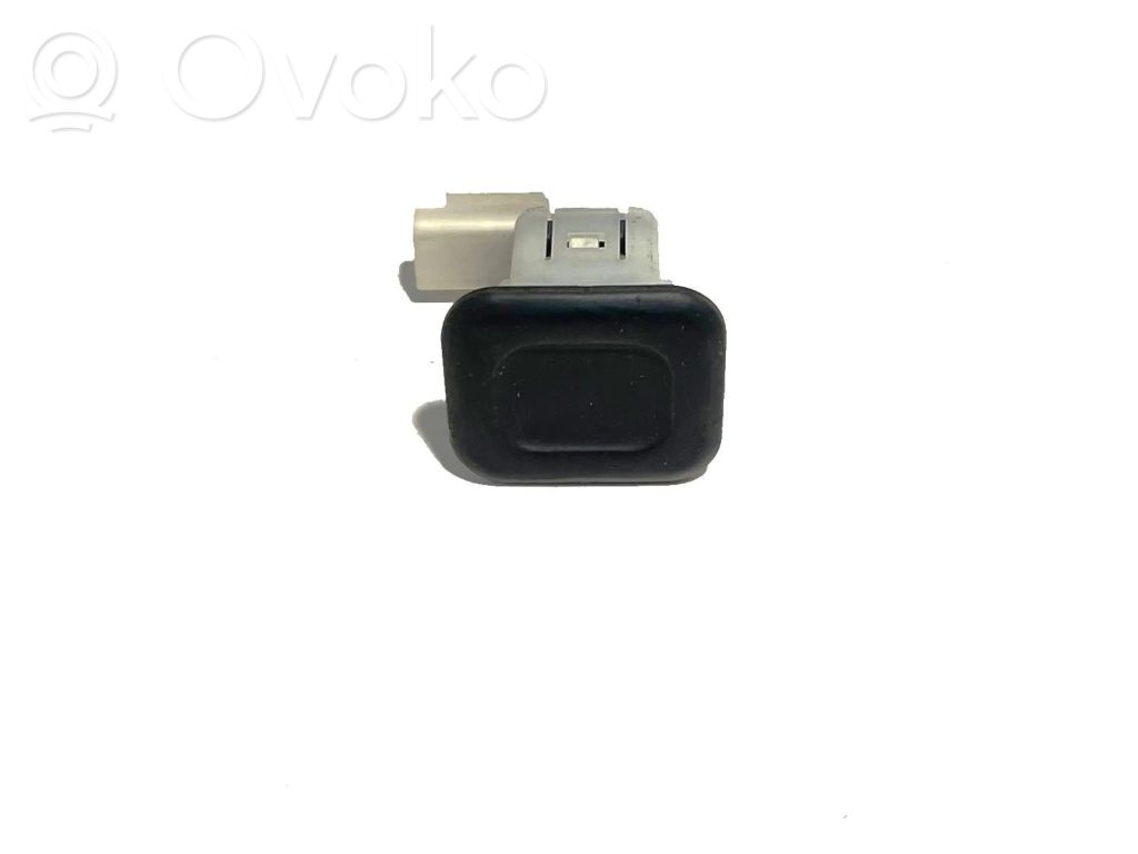 Peugeot 3008 II Tailgate/boot open switch button 