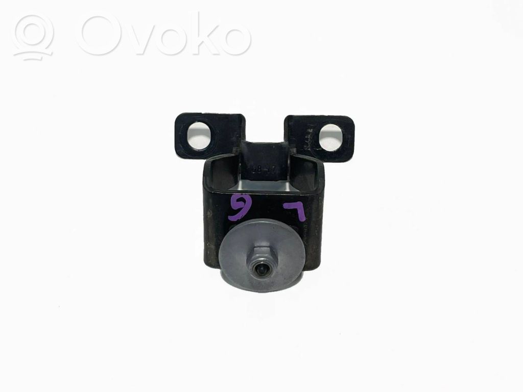 Peugeot 3008 II Tailgate/trunk/boot hinge 