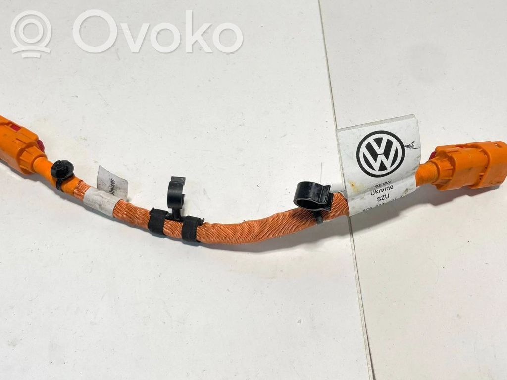 Volkswagen Golf VII Sähköauton latauskaapeli 