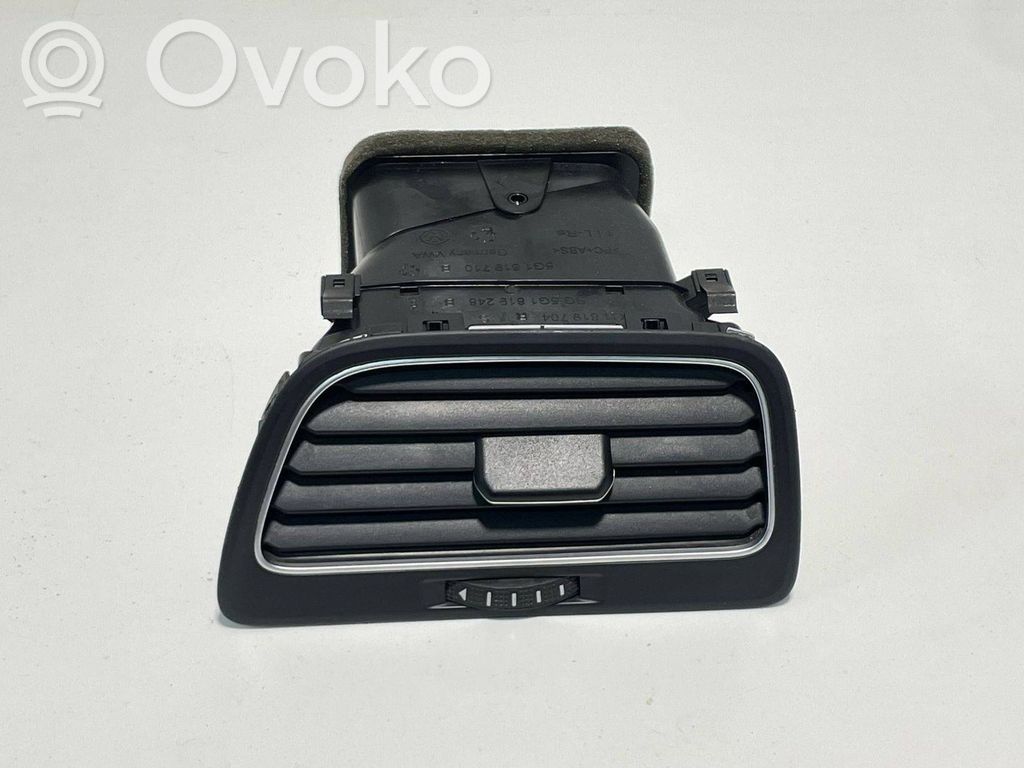 Volkswagen Golf VII Boczna kratka nawiewu deski rozdzielczej 