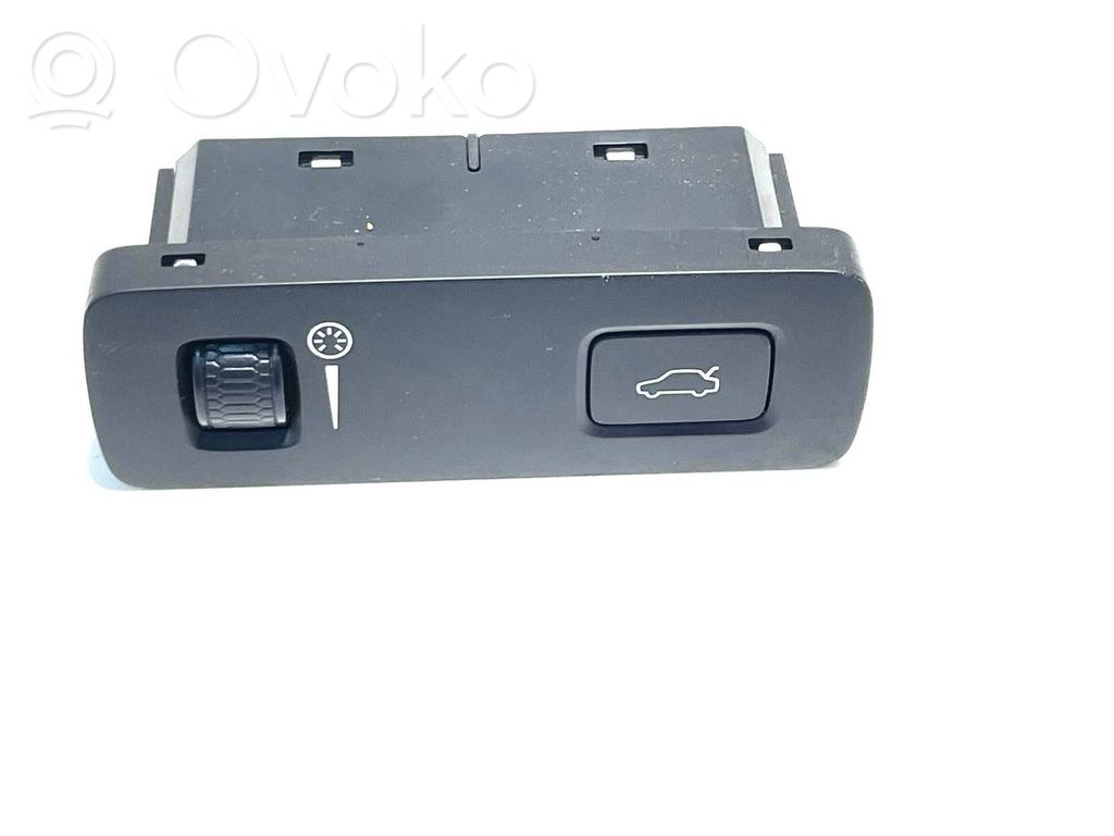 Volvo V90 Cross Country Tailgate opening switch 