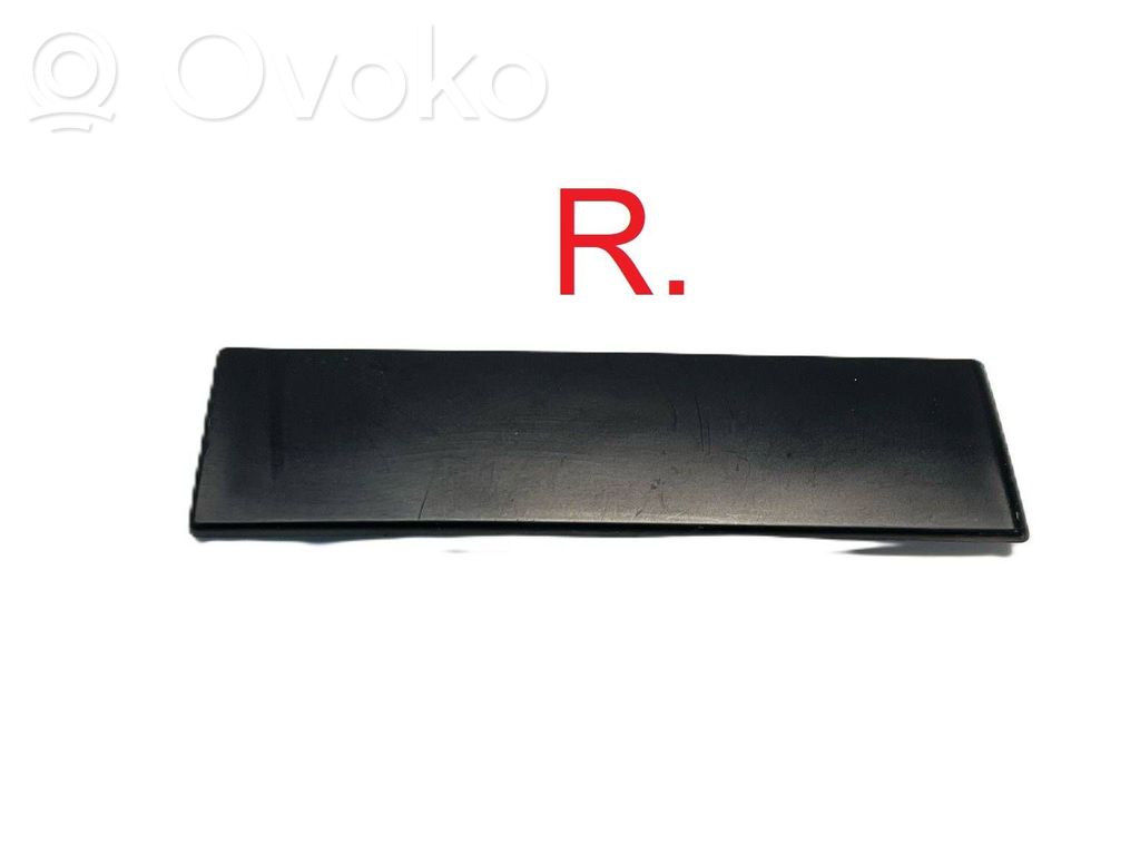Toyota RAV 4 (XA50) Osłona relingu dachowego 
