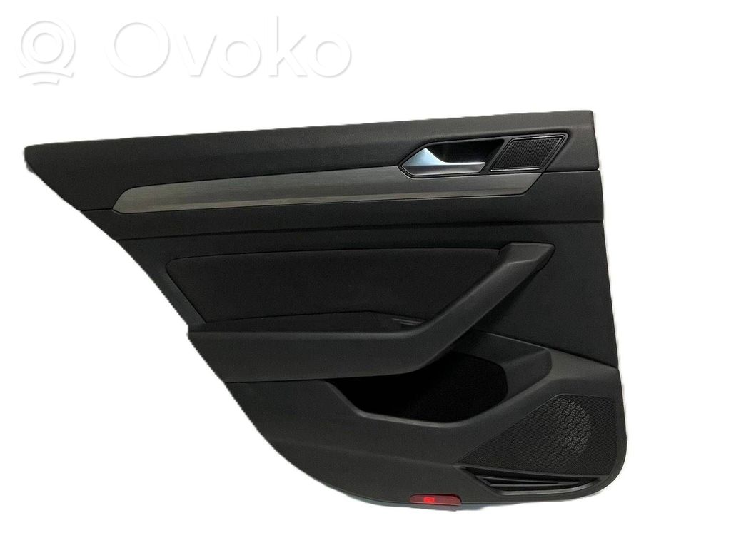 Volkswagen PASSAT B8 Rivestimento del pannello della portiera posteriore 