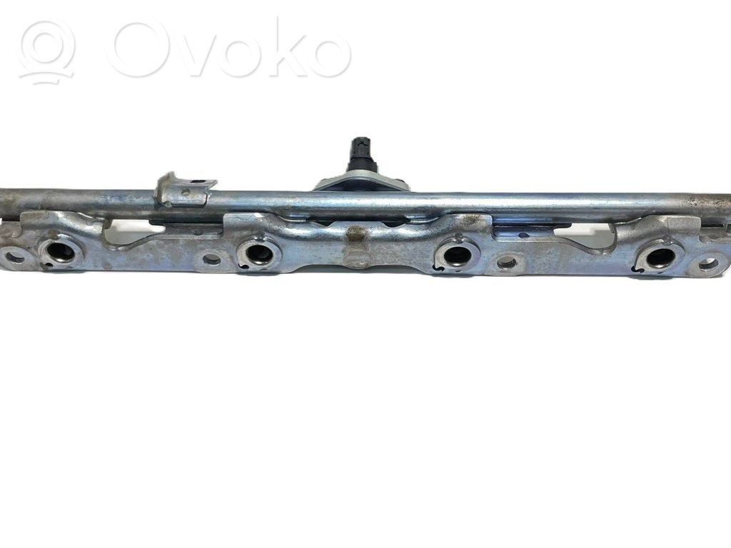 Toyota RAV 4 (XA50) Polttoainepääputki 