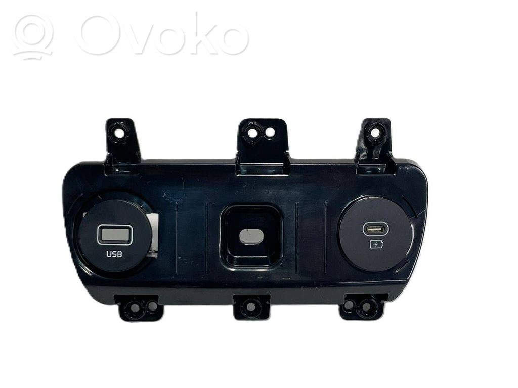 KIA EV6 USB socket connector 