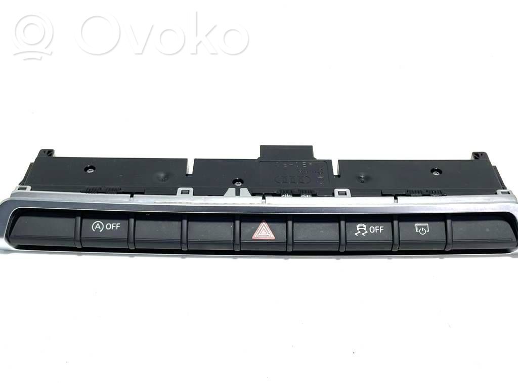 Audi Q2 - Hazard light switch 