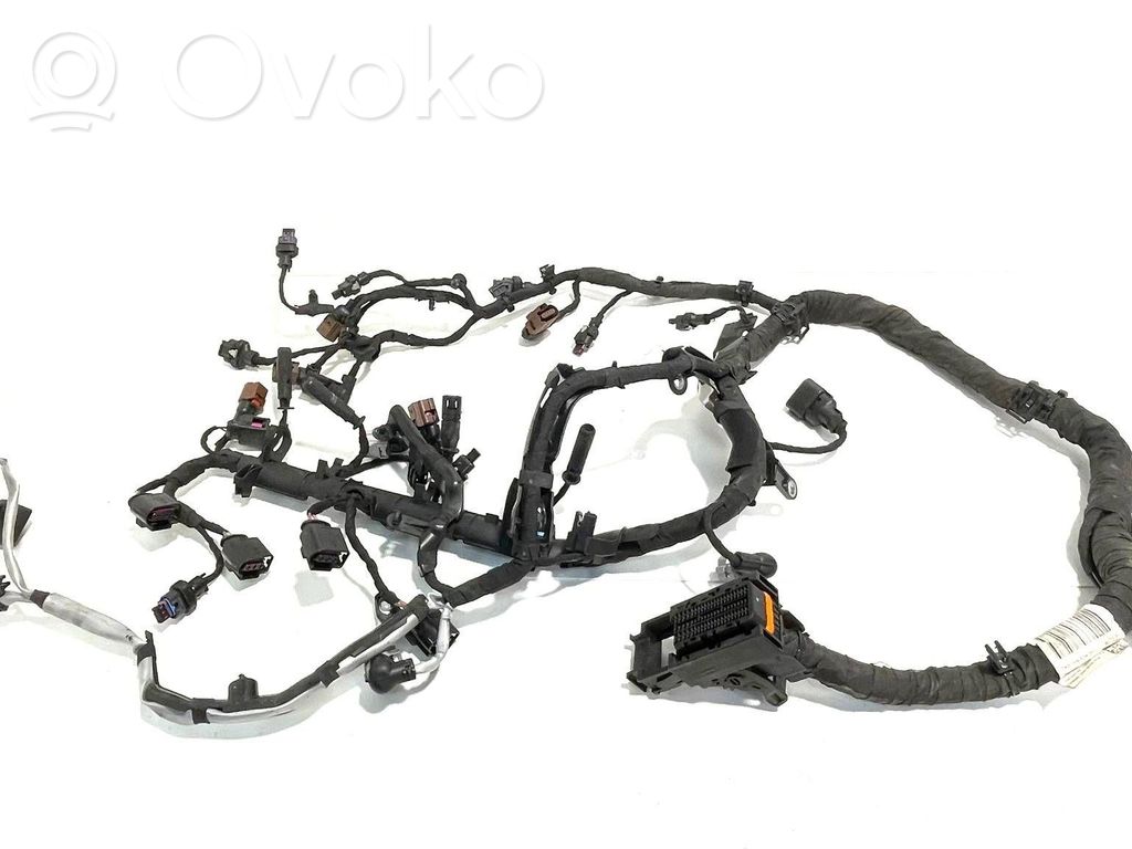 Audi Q3 F3 Wiązka przewodów silnika 