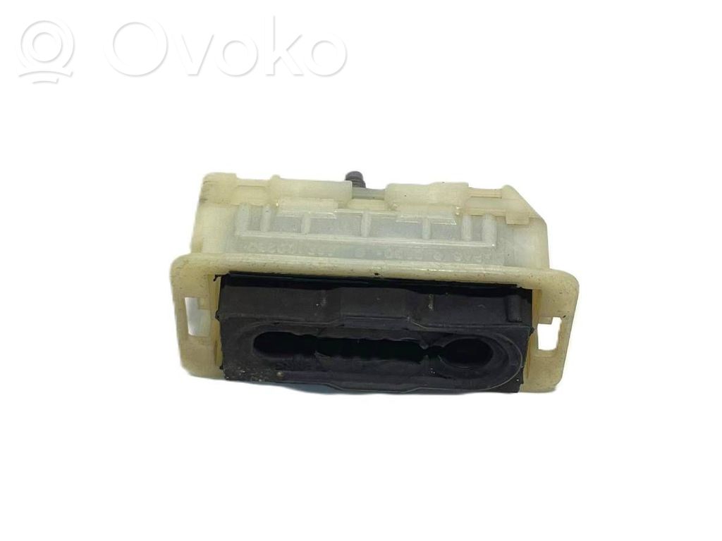 Peugeot 3008 II Suport radiator 