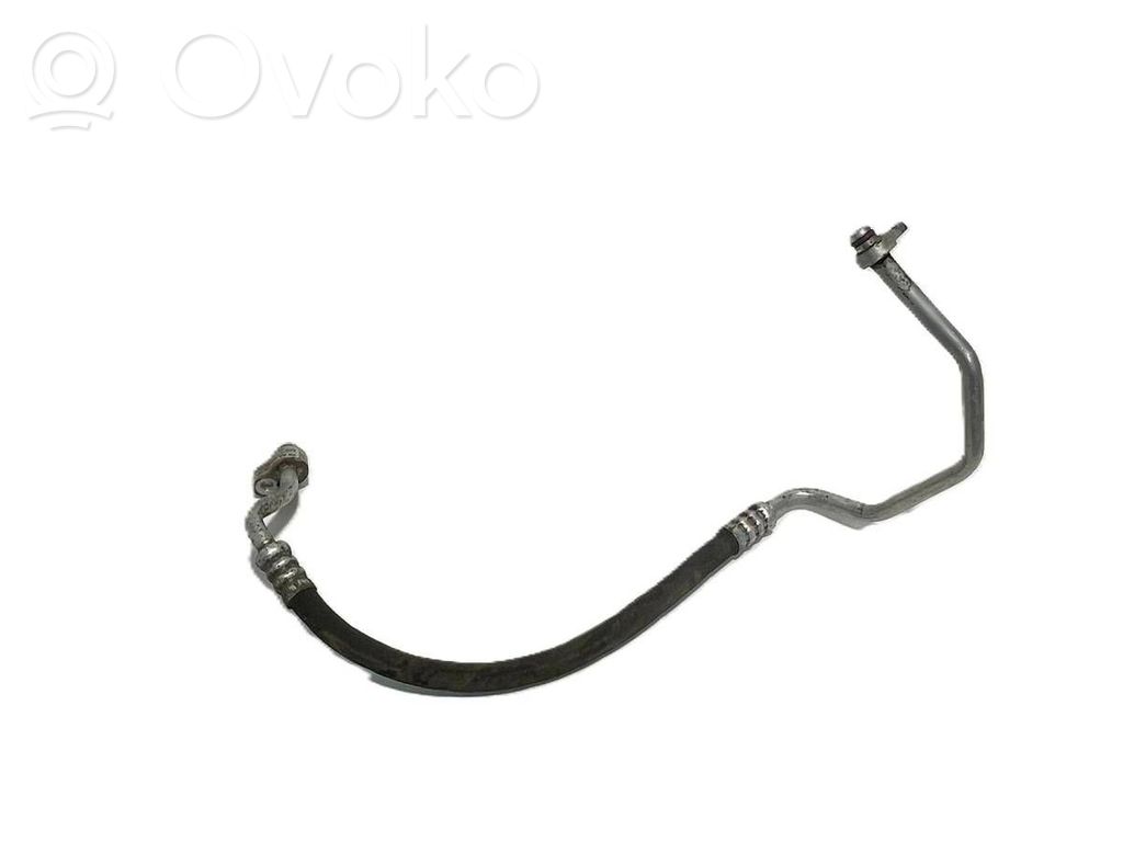 Volkswagen PASSAT B8 Ilmastointilaitteen putki (A/C) 