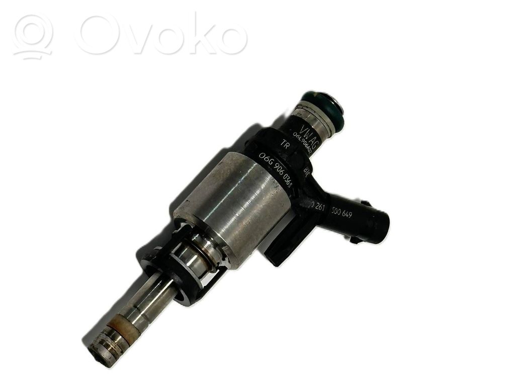 Audi A4 S4 B9 8W Wtryskiwacz paliwa 