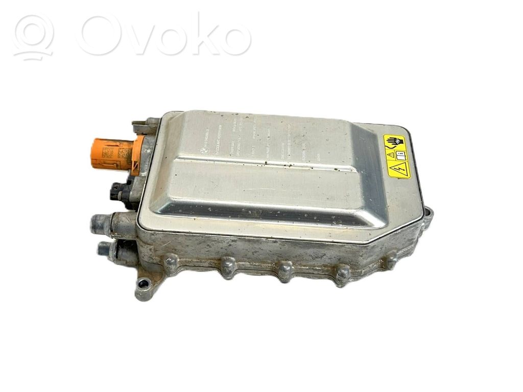 BMW i4 Hybrid/electric vehicle battery fan 