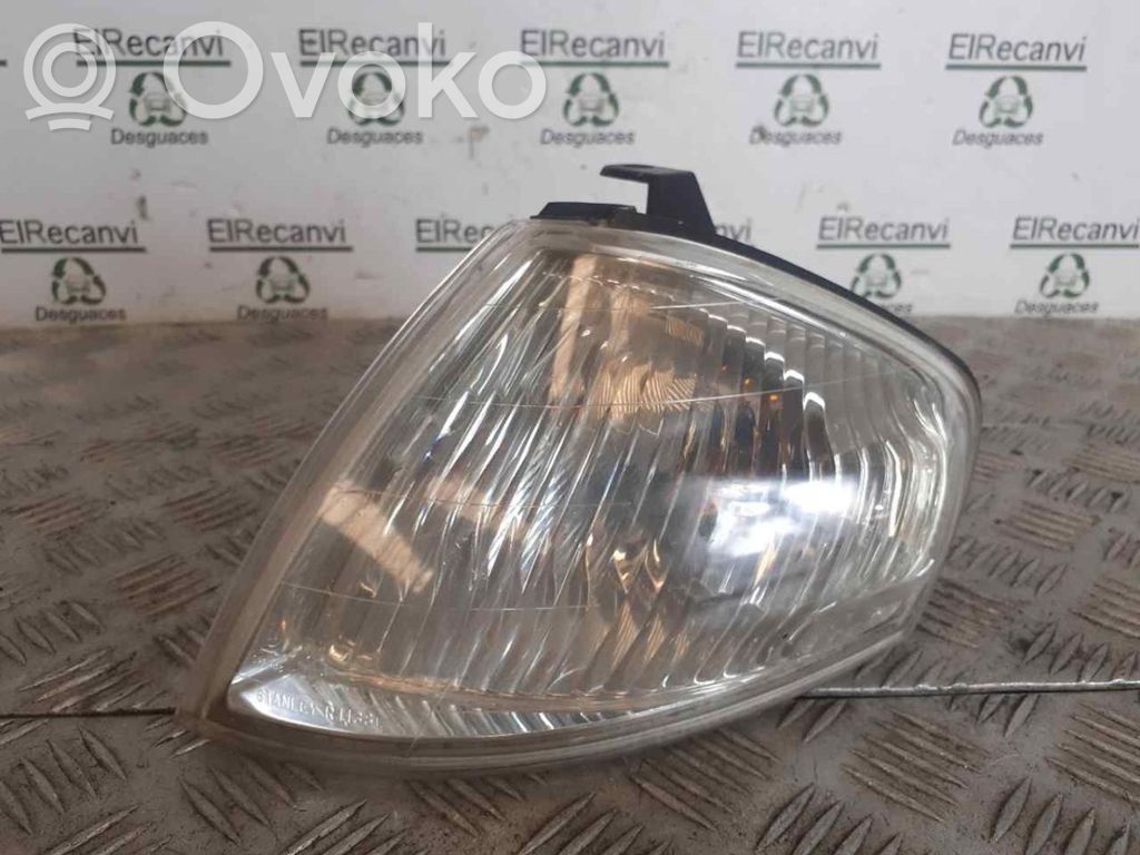 Mazda 323 F Front indicator light 