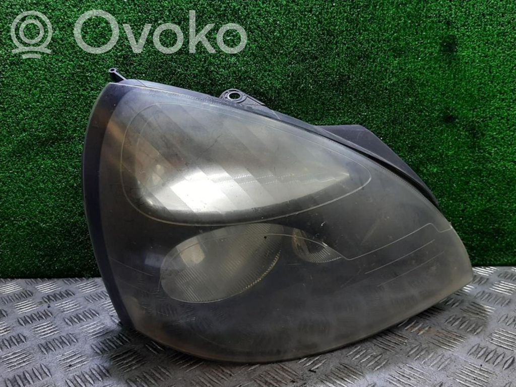Renault Clio II Headlight/headlamp 