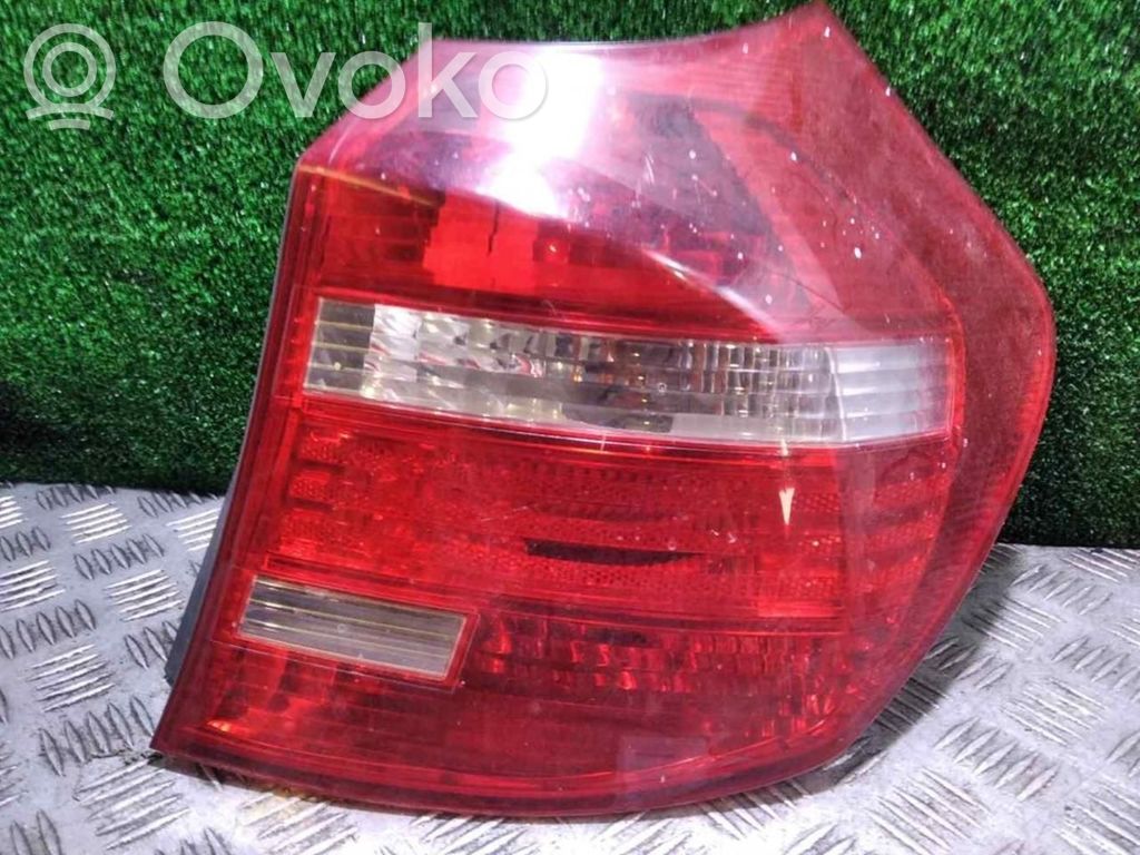 Rear/tail lights   715435605