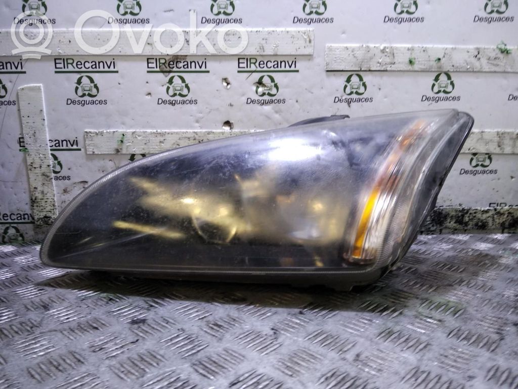 Ford Focus Headlight/headlamp 