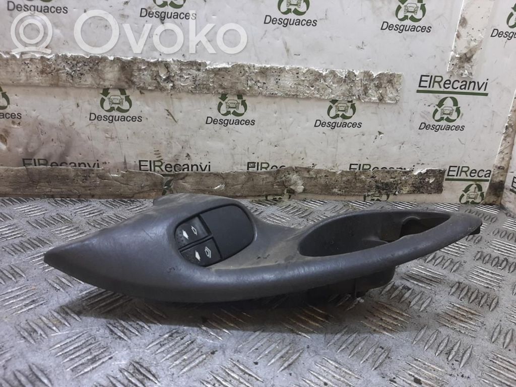 Ford Focus Electric window control switch 