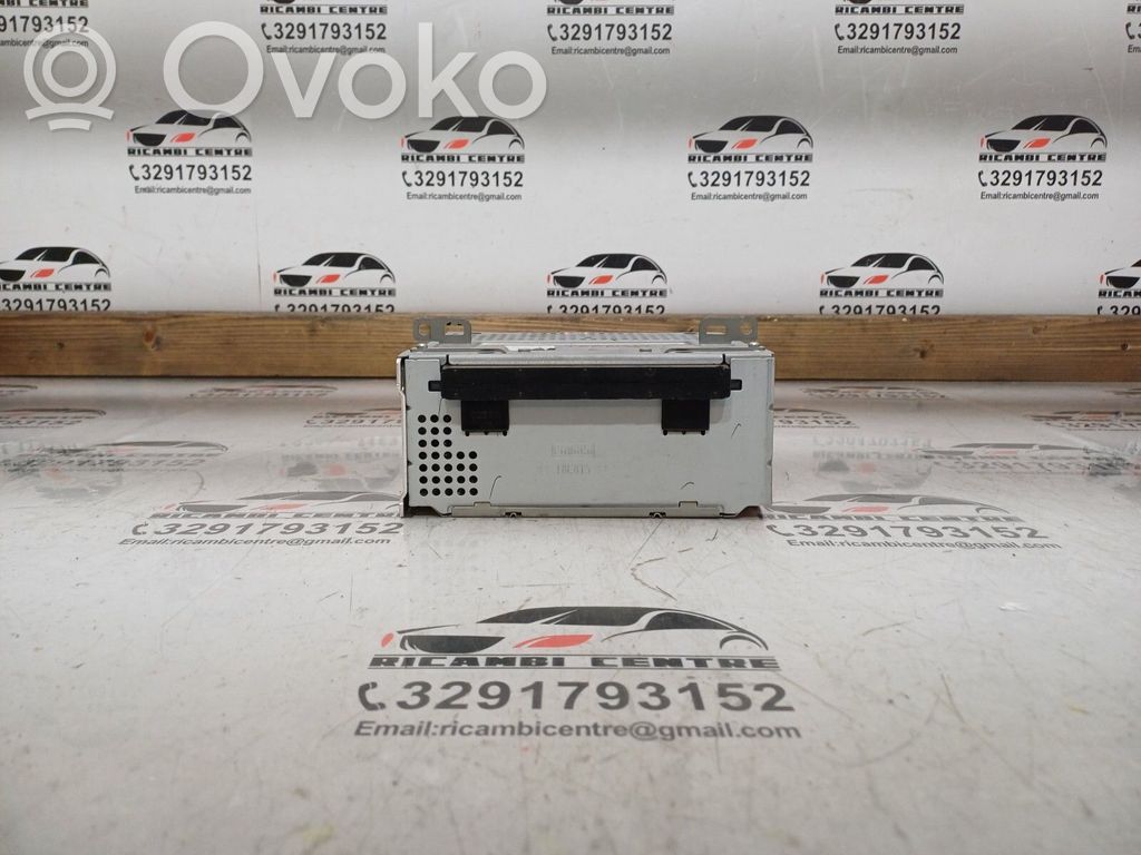 Ford Transit Panel / Radioodtwarzacz CD/DVD/GPS 