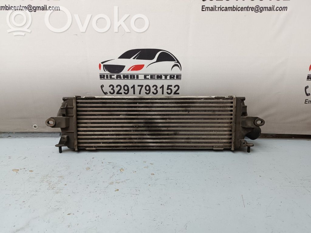 Opel Vivaro Radiador intercooler 