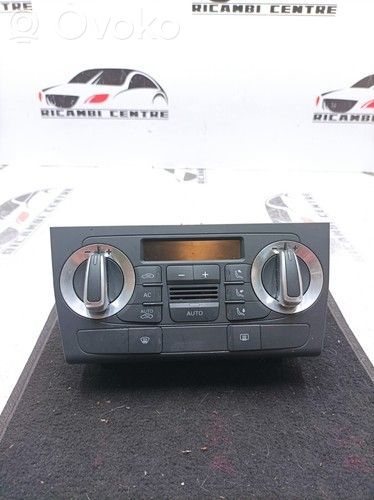 Audi A3 S3 A3 Sportback 8P Panel klimatyzacji 