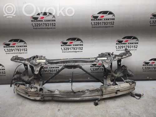BMW 7 E65 E66 Priekšpusē bampera sija / balka 