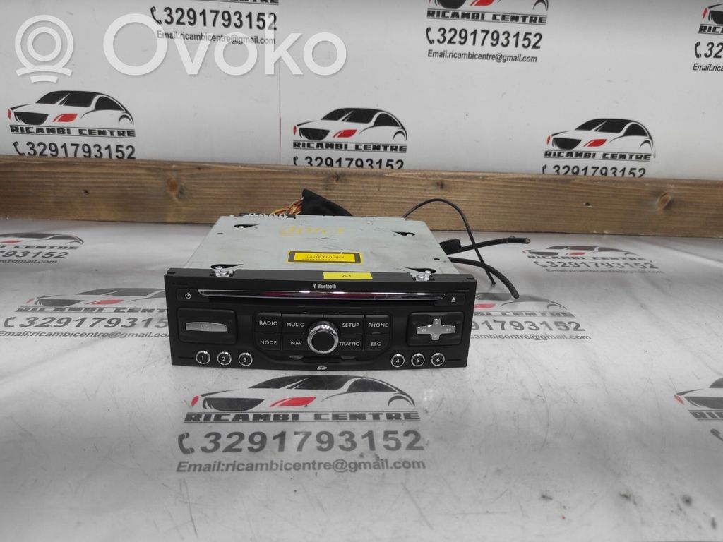 Peugeot 207 Unidad delantera de radio/CD/DVD/GPS 