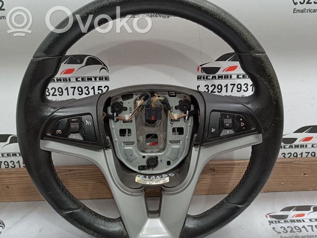 Chevrolet Lanos Ohjauspyörä 
