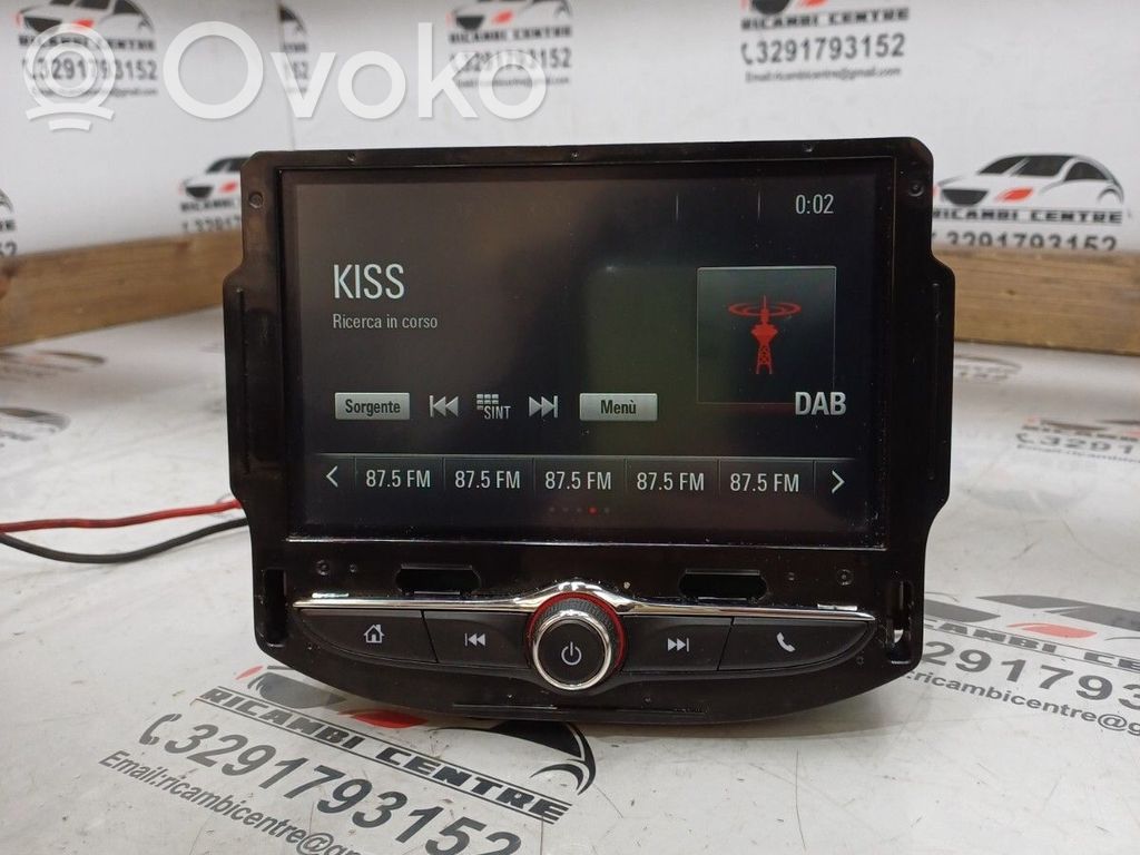 Opel Corsa E Radio/CD/DVD/GPS head unit 