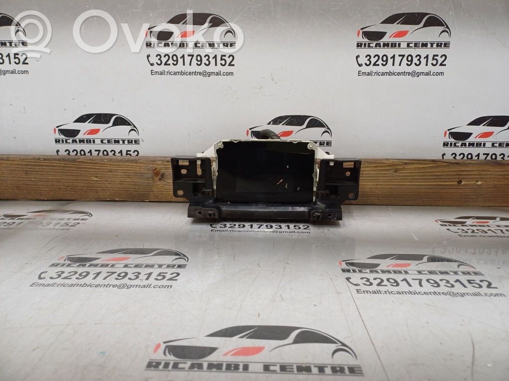Ford Focus Screen/display/small screen 
