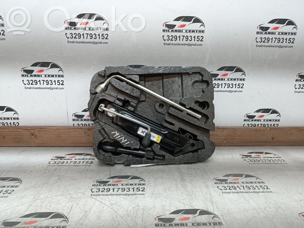 Mini One - Cooper Coupe R56 Työkalusarja 