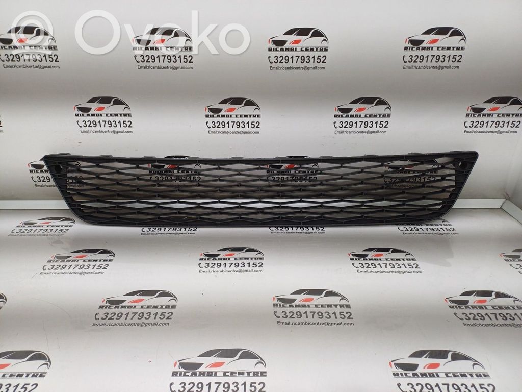 Seat Leon (5F) Grilă față 