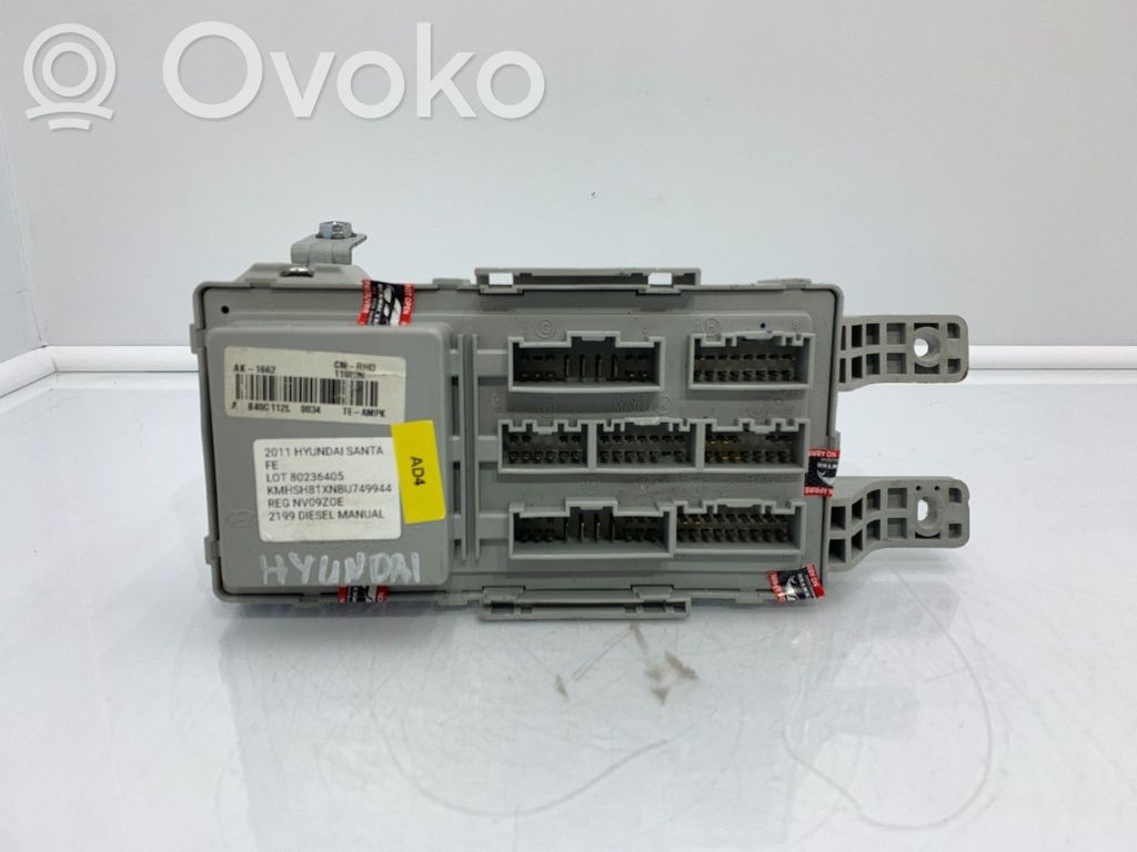 Skrzynka bezpieczników / Komplet   919502B401,145KW,197CV,910422B400,919502B401,AK1662