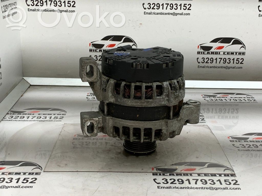 Volvo V40 Ģenerators 