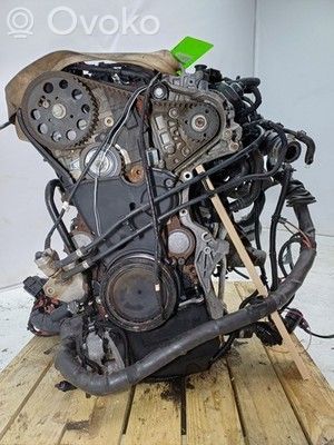 Двигатель   04L100091A,140KW,190CV