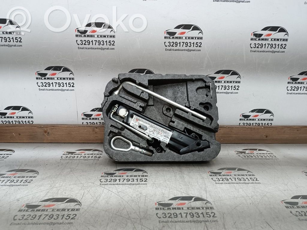 Mini One - Cooper Coupe R56 Zestaw narzędzi 