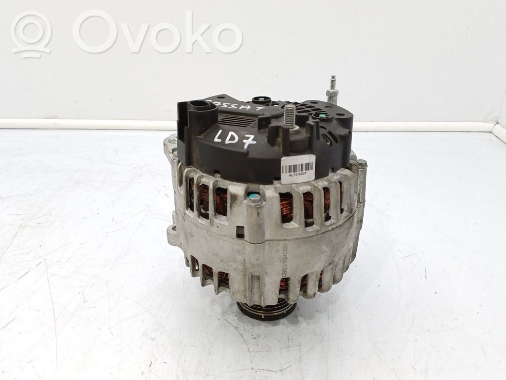Volkswagen PASSAT B8 Generator/alternator 